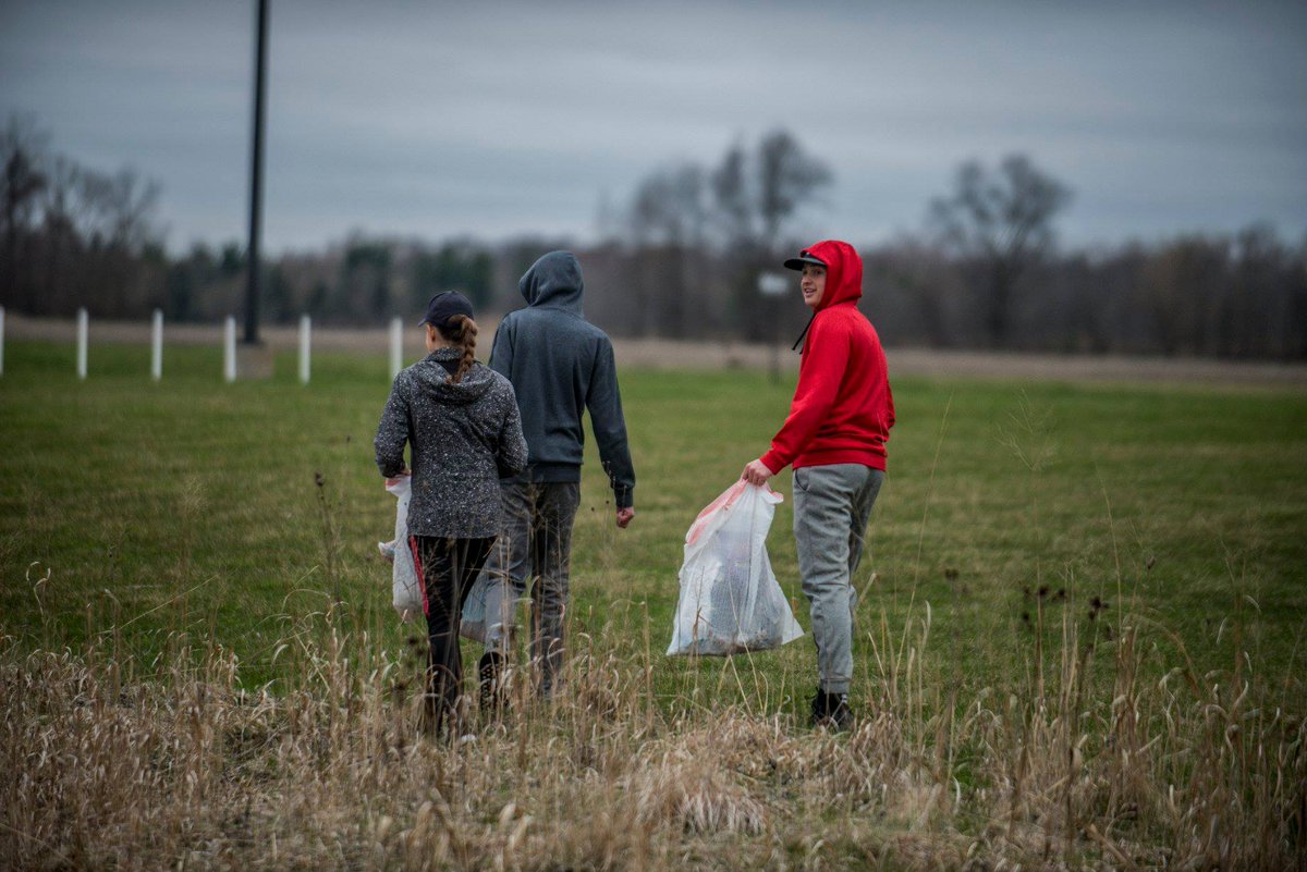 MilanFCA1's tweet photo. Thank you to all of the volunteers who came to Community Clean Up Day to help at our high school grounds! Lots of progress made, and still a lot more to be done. Let's keep finding ways to preserve God's creation. https://t.co/BHHnaDGsDF