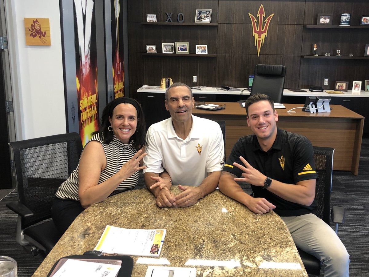 Had a great time interviewing <a href="/HermEdwards/">Herm Edwards</a> and Lia Edwards for <a href="/Untold_Podcast/">Untold</a> It was truly an honor to have a conversation with both of them! Episode will be out tomorrow morning at 6am! Hope you enjoy! Go Devils!