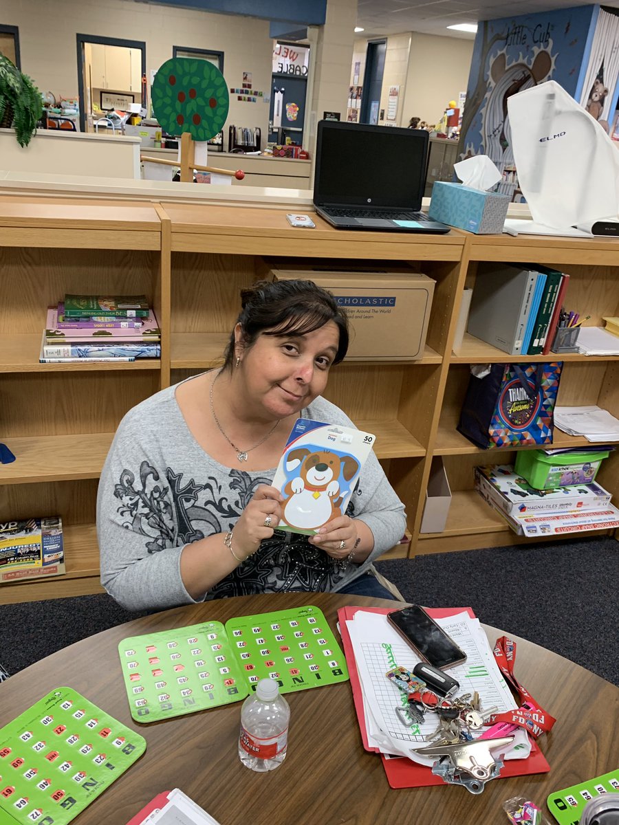 MsDAliano's tweet image. Team building on a magnificent Monday! BINGO for staff rewards. @SillerRosie @jgarza077 @NISDCable #thisiscable