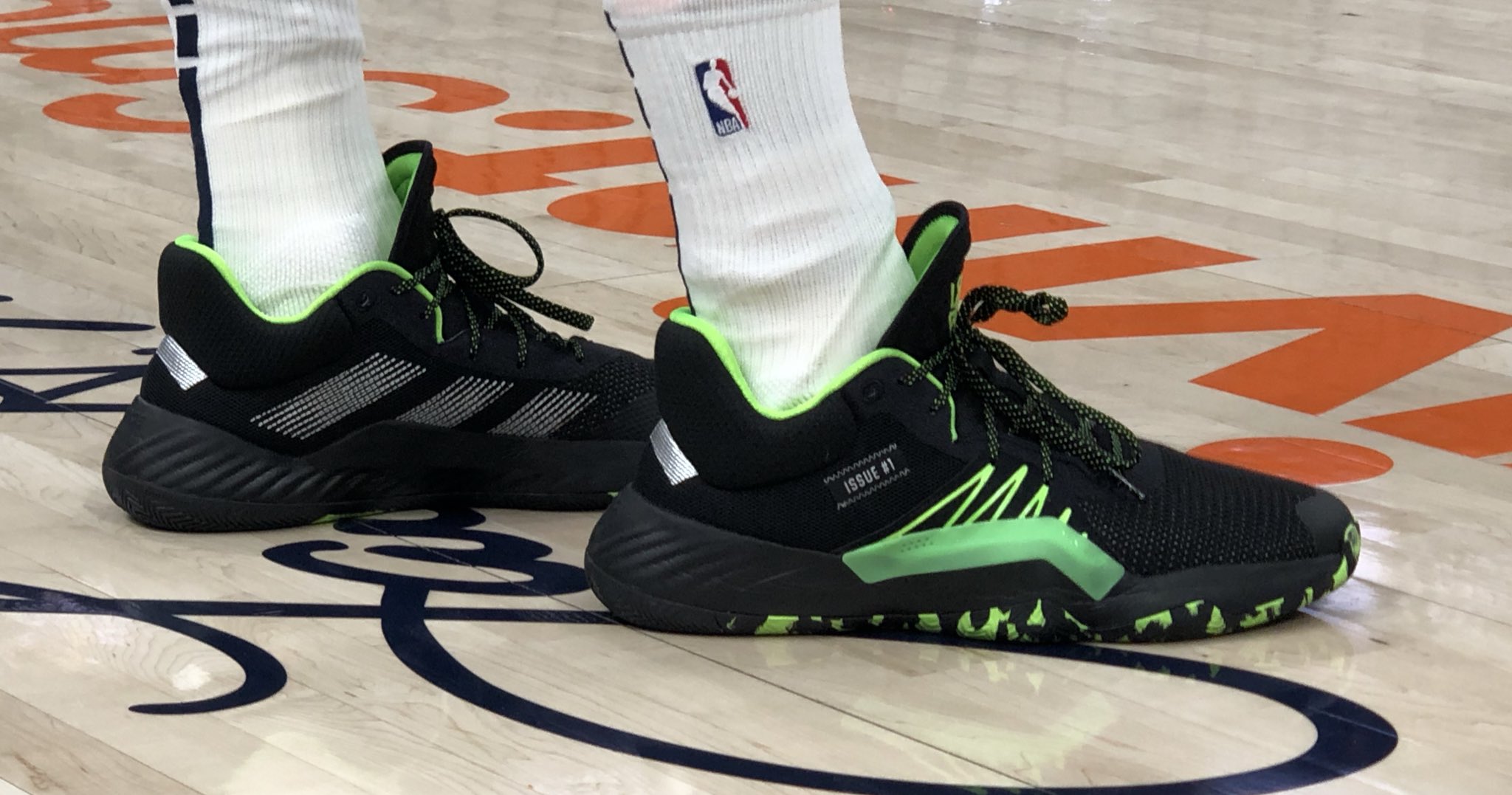 donovan mitchell stealth shoes