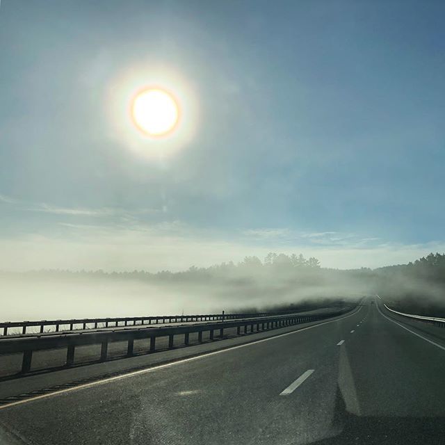BetweenThStumps's tweet image. My morning commute ☀️ #morningcommute #springmorning #vermontspring #nhspring #mooredam #connecticutriver #ctriver #lovewhereyoulive bit.ly/2W1SW7M