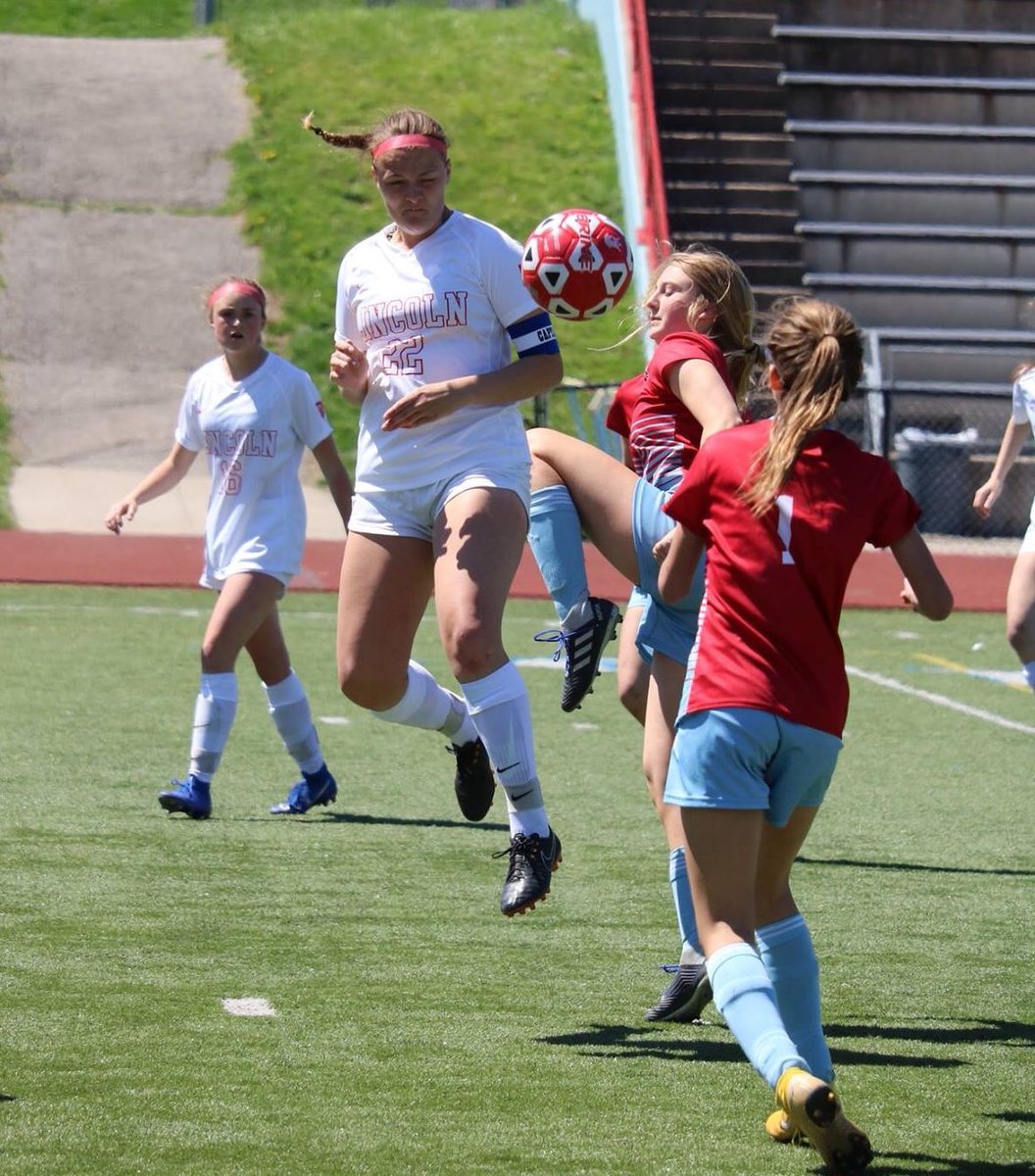 GirlsSoccerALHS's tweet photo. Congrats to Taren Newman on being selected by @MaxPreps and @UnitedCoaches Iowa Player of the Week for April 8th-14th! Taren had 1 goal, 1 assist, and led the back line to a shutout of S.C. West! #MaxPrepsPOTW 

https://t.co/3davtGdkWy https://t.co/jBdVrhs9N7