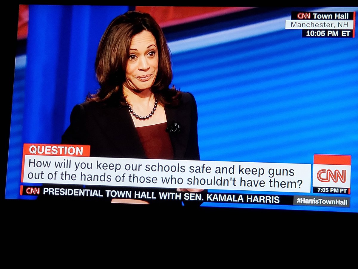 ewiley33's tweet image. .@KamalaHarris absolutely on fire, talking about her no nonsense gun violence prevention plans. #UniversalBackgroundChecks and #AssaultWeaponBan FTW. 🙌

@MomsDemand #BAWN #CNNTownHall