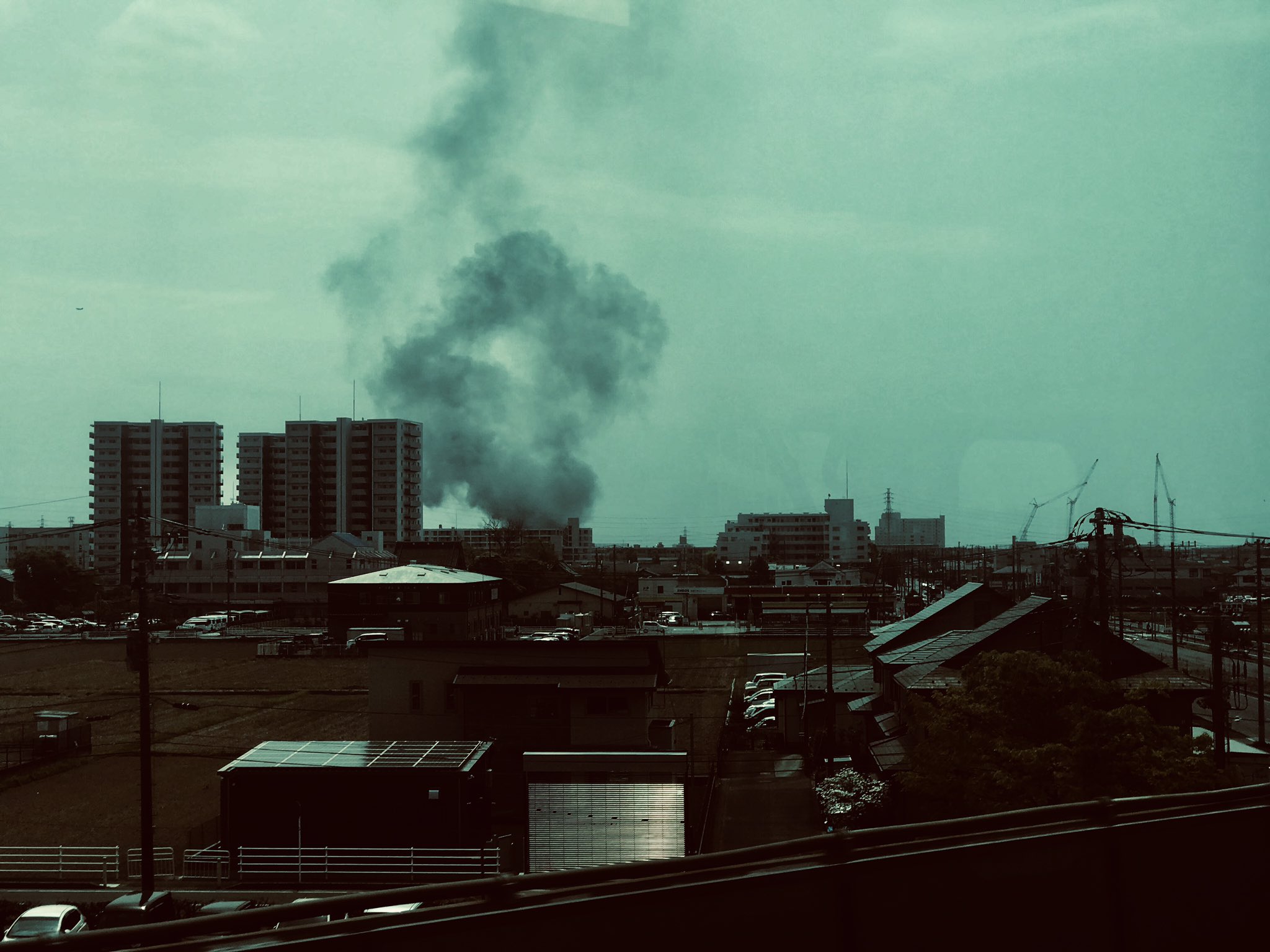 画像 厚木から 海老名駅手前 車窓か 凄い煙出てたけど 火事かね T Co B2w3myfirf まとめダネ 画像 厚木から 海老名駅手前 車窓か 凄い煙出てたけど 火事かね T Co B2w3myfirf まとめダネ