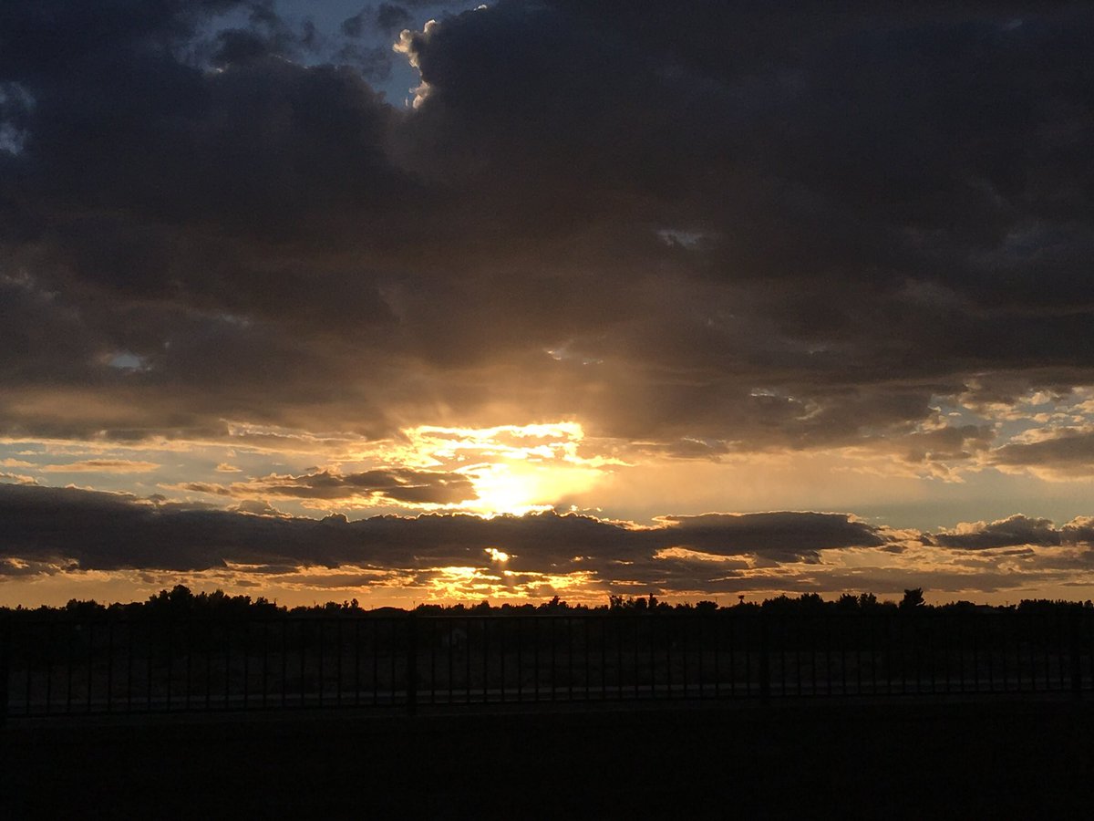 KerrTeri's tweet image. Sunset from Apple Valley
