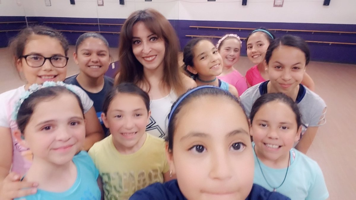 Happy (Dancing) Earth Day! 

#followme #lovemylife #picoftheday #me #earthday #danceteacher #dancelife #dance4life #dancestudio #danceclass #dancing #danceteam