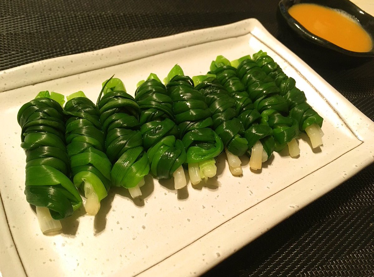 リュウジ 料理のおにいさんバズレシピ 小葱は薬味だけの野菜じゃない 熊本の郷土料理 一文字ぐるぐるにすると立派な一品に 葱本来の甘さが引き立ち 本当に旨い お試しを おつまみにとってもいいですよ レシピはこちら T Co Sqfx98lnjq