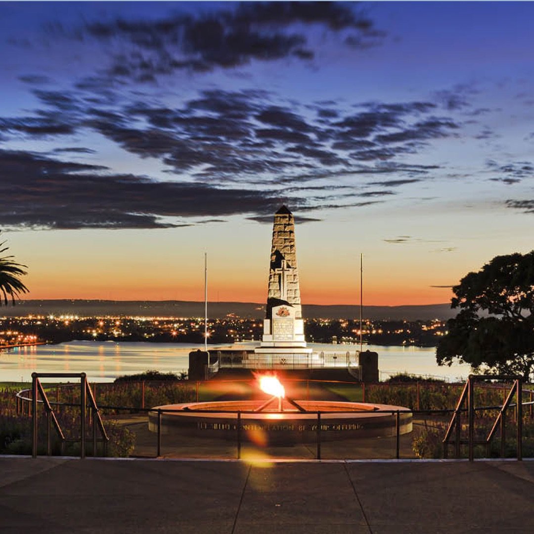 HughesLimosWA's tweet photo. We will make sure you are there on time if you are attending any of the ANZAC Day services in Perth on Thursday 25 April #ANZACDay2019 #ANZACDayPerth #WeCanGetYouThere #PerthWA #HughesLimos #HughesWA #ChauffeurDriven #LuxuryAndStyle #24Hours7Days https://t.co/An6t7OlQ6w https://t.co/d4jMiHmP3H