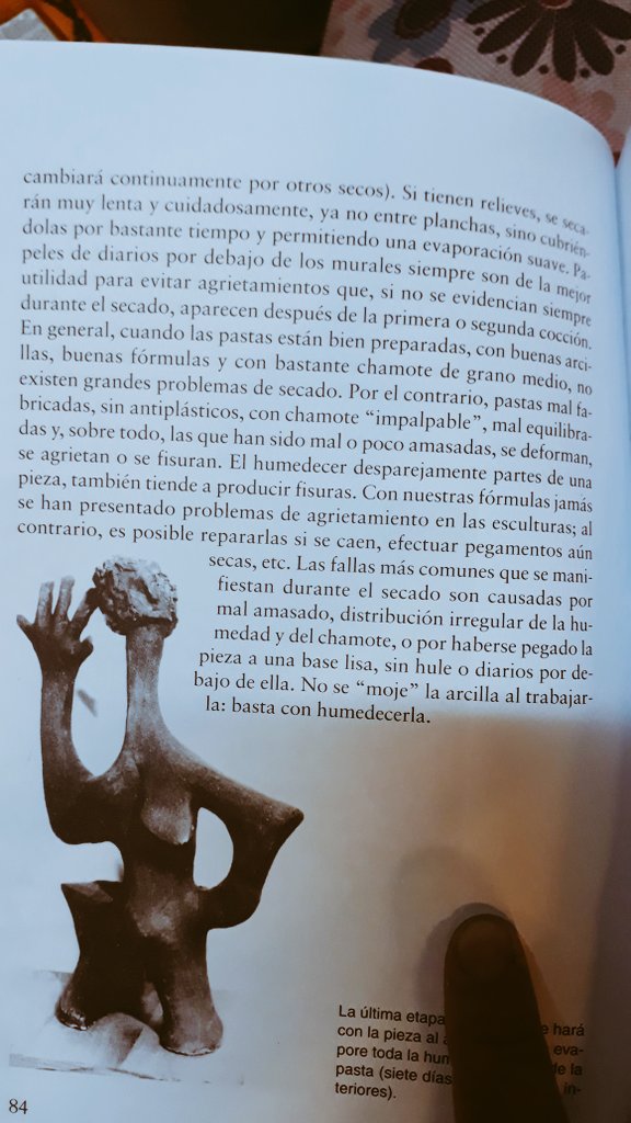 MariaManue's tweet image. Secado de las piezas. #fernandezchiti #killawarmiceramicamanu