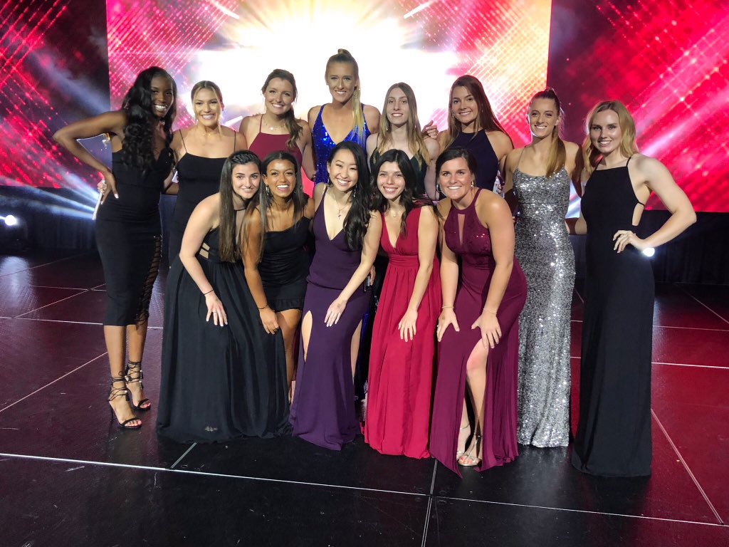 OU_Volleyball's tweet photo. Sometimes we dress up... 🤷‍♀️ | 
Sooner Choice Awards 2019

#ThisIsOUrTime✨ https://t.co/OZt0OghUYi