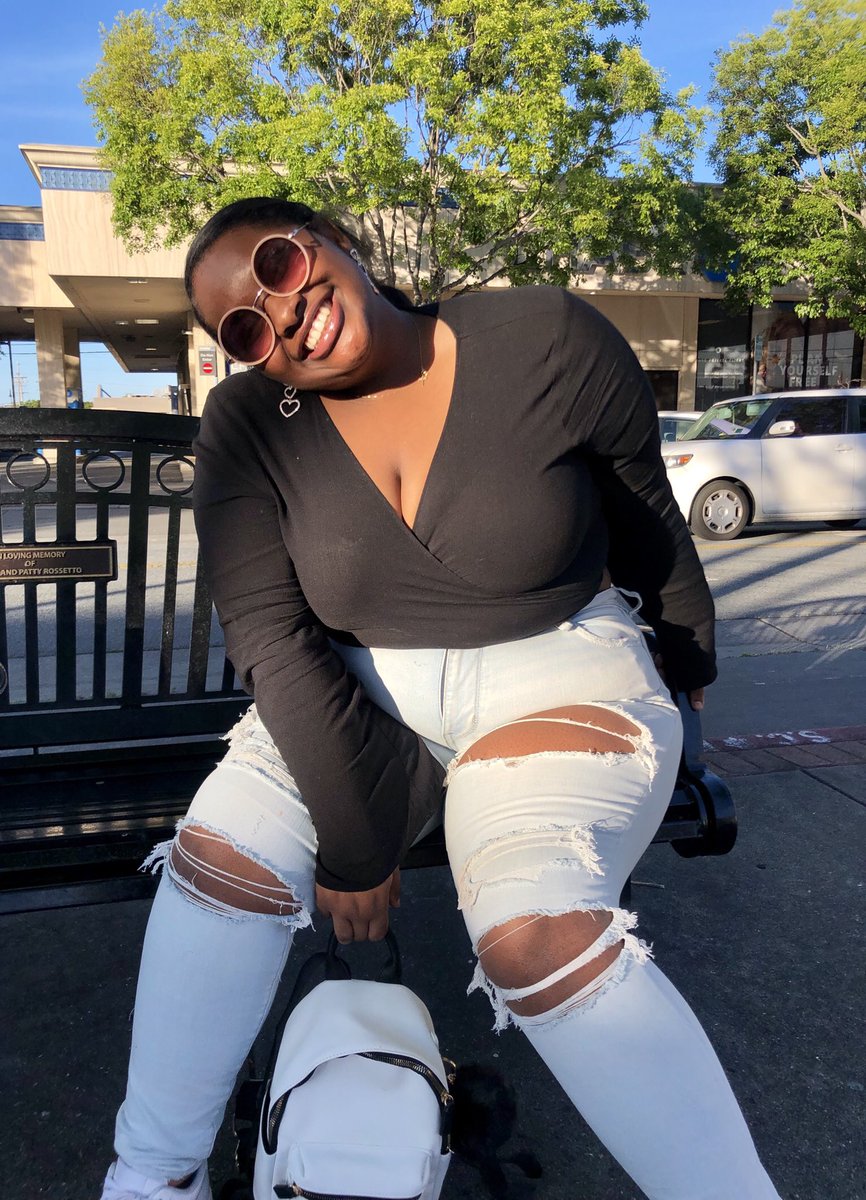 Takaratataa's tweet photo. A lil Melanin for your Monday https://t.co/CuujGMGEOA