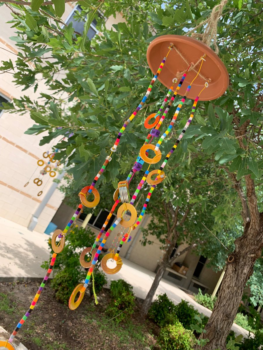 thowardttu's tweet photo. Mission Academy celebrating Earth Day 🌎with a little courtyard beautification.  The students and staff did an amazing job! 🌺🌸🌷🌎.  #missionacademy #elementary #earthday2019 #flowers       @SAISD https://t.co/UM92pap8Om