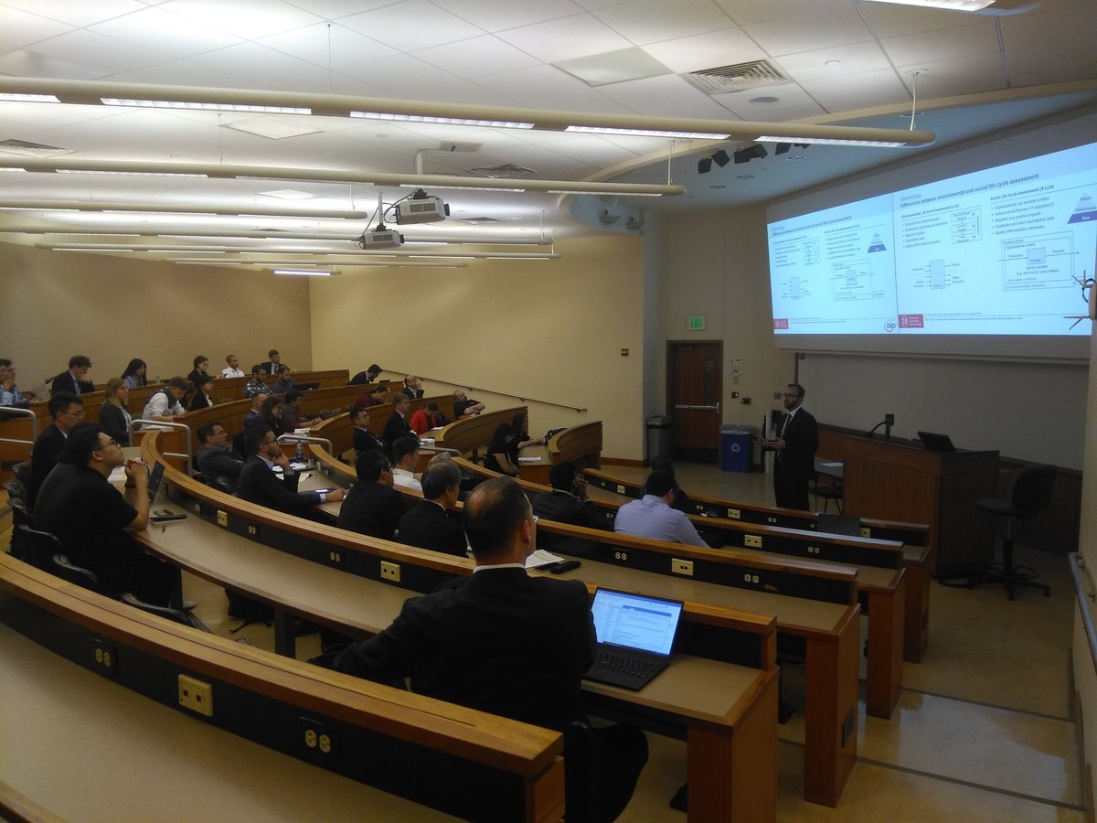 Sutherland_J_W's tweet image. Presentation Sessions 📊 | Second round of presenters.
#TakeGiantLeaps 
#PurdueUniversity
#LifeCycleEngineering