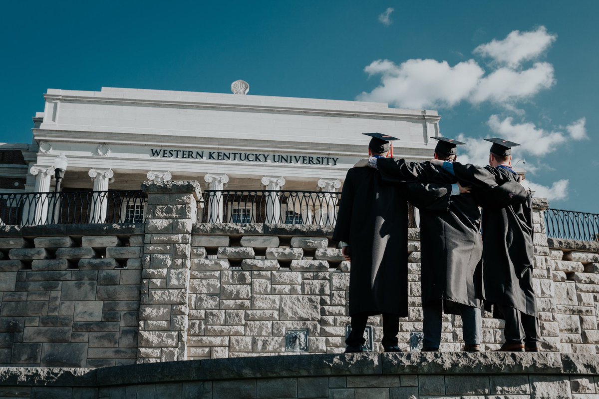 TOPGuideAndrew's tweet photo. @caboni my roommates and I are about to finish our climb here at @wku. Are you going to meet us at the top? #ClimbWithUs #WKUgrad https://t.co/yfLdG7ppME