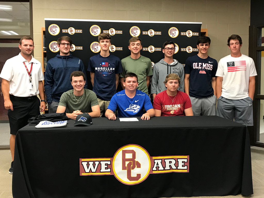 Congrats to our guy Trevor Moore on signing to play baseball at @LWCBaseball! ⚾️✍🏼 #TrojanMade