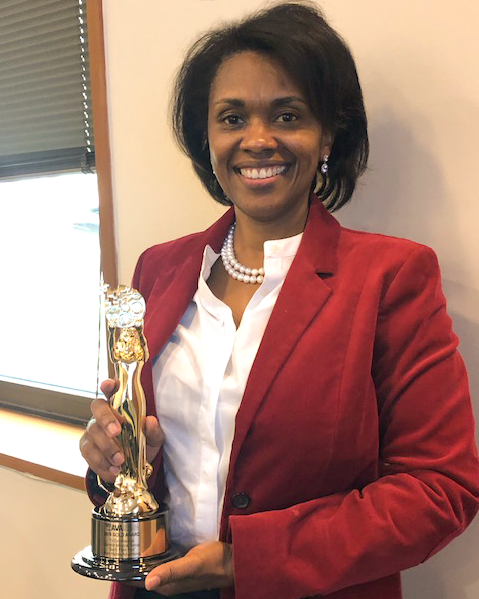 KornHynes's tweet photo. Happy Client Accepting Gold.
Natalie Thigpen of Summit Medical Group with Gold Award for “Don’t Fight Fair” TV Commercial.
#AdvertisingAwards #CreativeIdeation https://t.co/FmiBqT1yNF
