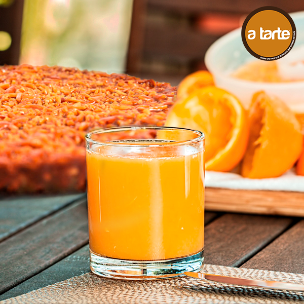 La mejor forma de empezar el día es con un zumo de naranja cargado de vitaminas y un trocito de A Tarte de Almendras lleno de sabor 🍰😋. 
.
.
.
#ATarte #Tasty #LaMejorTartadeAlmendras #Cakestagram #CakeLovers