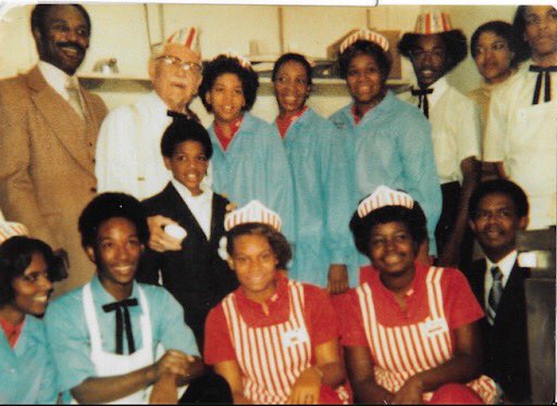 KeysGroup's tweet image. #NationalSmallBusinessWeek 
#KGWomenwithambition
Doris Mills
1979 Keys Group #84 on Black Enterprise list of the largest black businesses. Aunt Doris was appointed Area Coordinator of Brady Keys Fried Chicken, becoming the first Black woman area coordinator in fast food industry