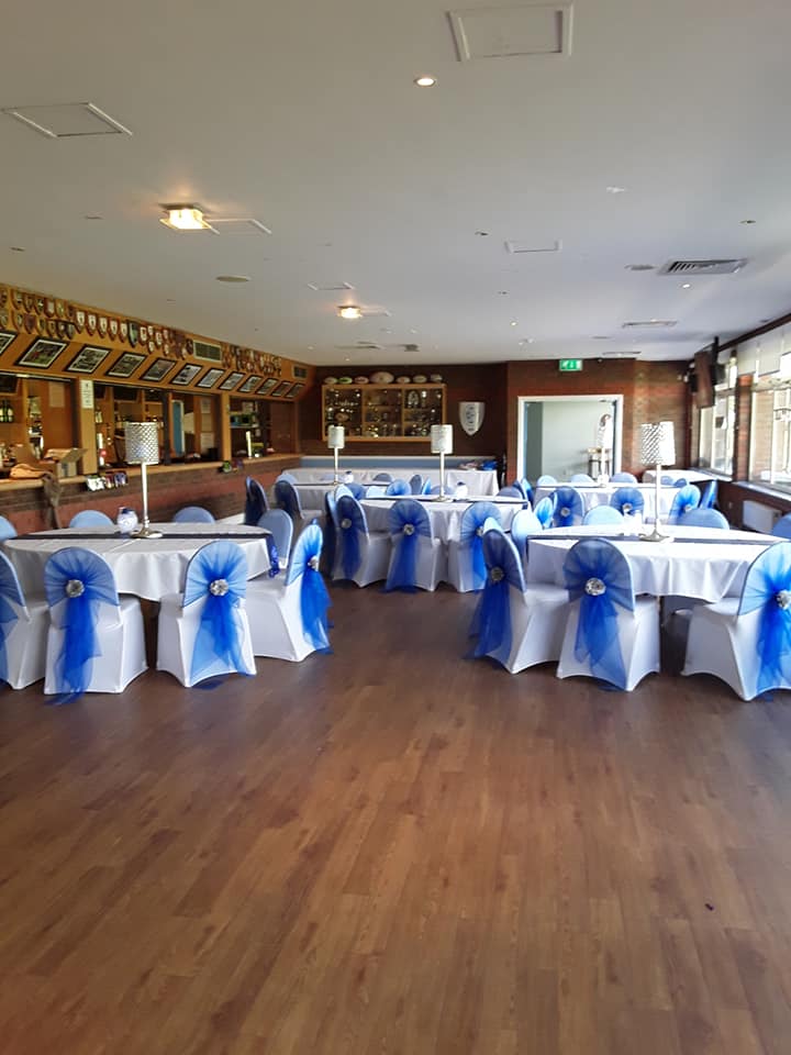 We love a surprise #BirthdayParty! We hope that Kim had a lovely time at the party that was organised for her by her friends and family. The Wedding Package Company supplied the decorations. #RoomHire #PartyTime #Newbury #Berkshire #lovely #party #friendsandfamily