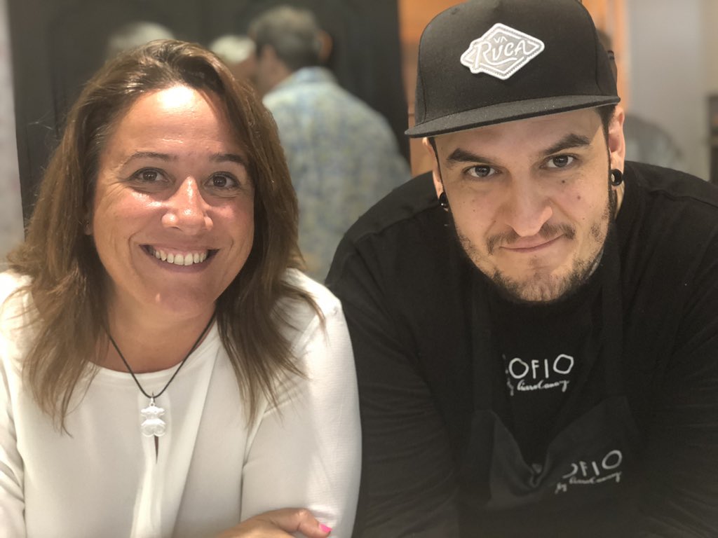 #momentosÚnicos @safecruz  #ElCocinaYoMeLoComo #Alma y ##Talento #menúDegustación #SumillerYChef maridado con #grandesVinosCanarios <a href="/BodegaElSitio/">Bodegas El Sitio</a> <a href="/Fenavin_Oficial/">Fenavin</a>