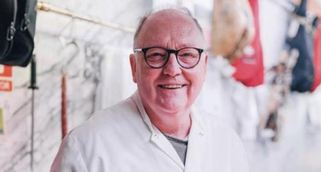 Per defensar i protegir el #comerç, fomentar la formació dual i fer una <a href="/cambrabcn/">Cambra de Comerç de Barcelona</a> unida i transparent ✔

Demà encara pots votar (presencial) a la candidatura <a href="/AnemPerFeina19/">@AnemPerFeina2019</a> on sóc candidat a la vocalia de comerç (Grup 8. Cat 6) a les  #EleccionsCambra2019 🗳