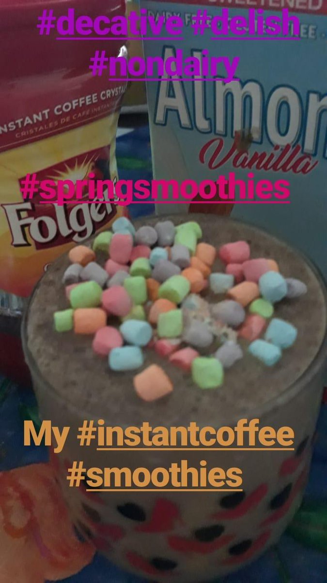 DoreneShaver1's tweet photo. #spingsmoothies #instantcoffee #smoothies #decative #easy #nondairy #yummy perfect for #metime #coffeetime umm #tryone #myownrecipes https://t.co/1vzQVSmUbM