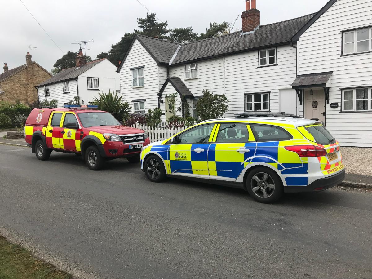Essex Fire's Rural Builders were joined by Essex Police in the village of Ugley, providing vital fire safety and crime prevention advice. Partnership working in action <a href="/EssexPFCC/">EssexPFCC</a> <a href="/ECFRS/">Essex Fire Service</a> @CPTBraintUttles @CommunityEngagement  <a href="/BJH251/">Chief Constable BJ Harrington QPM - Essex Police</a>