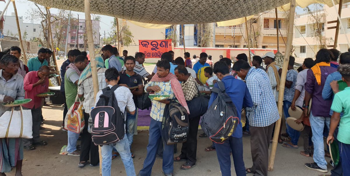 DGPOdisha's tweet image. @odisha_police having displayed humane approach during evacuation carried it to the next level. We have opened Karuna Camp to serve food to  people in distress. The affection we received is beyond words to describe @CMO_Odisha  @srcodisha. #cycloneFaniAftermath.