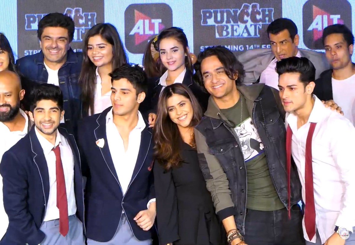 samirsoni123's tweet photo. Happy birthday “bossman” @lostboy54 May god bless you with, what you don’t have, more of what you already do and none of what you don’t want. 🙏🙏Lots of love 🤗🤗🤗#puncchbeat https://t.co/fSpZM5zBv3