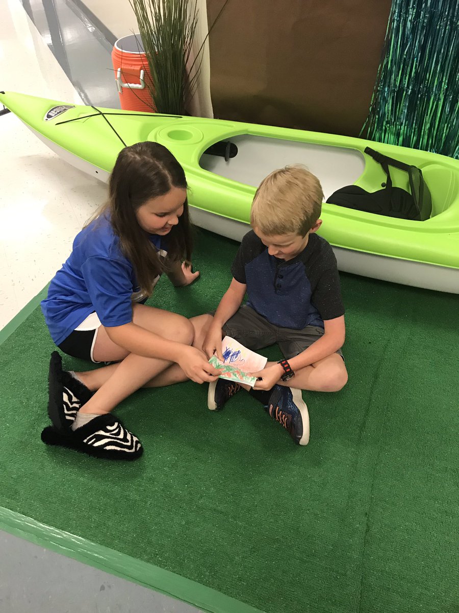 Shillingburgtr's tweet photo. When you have a sweet note read to you by your sweet brother and amazing cousin! @ElementaryFord https://t.co/kc9cA7ga7v