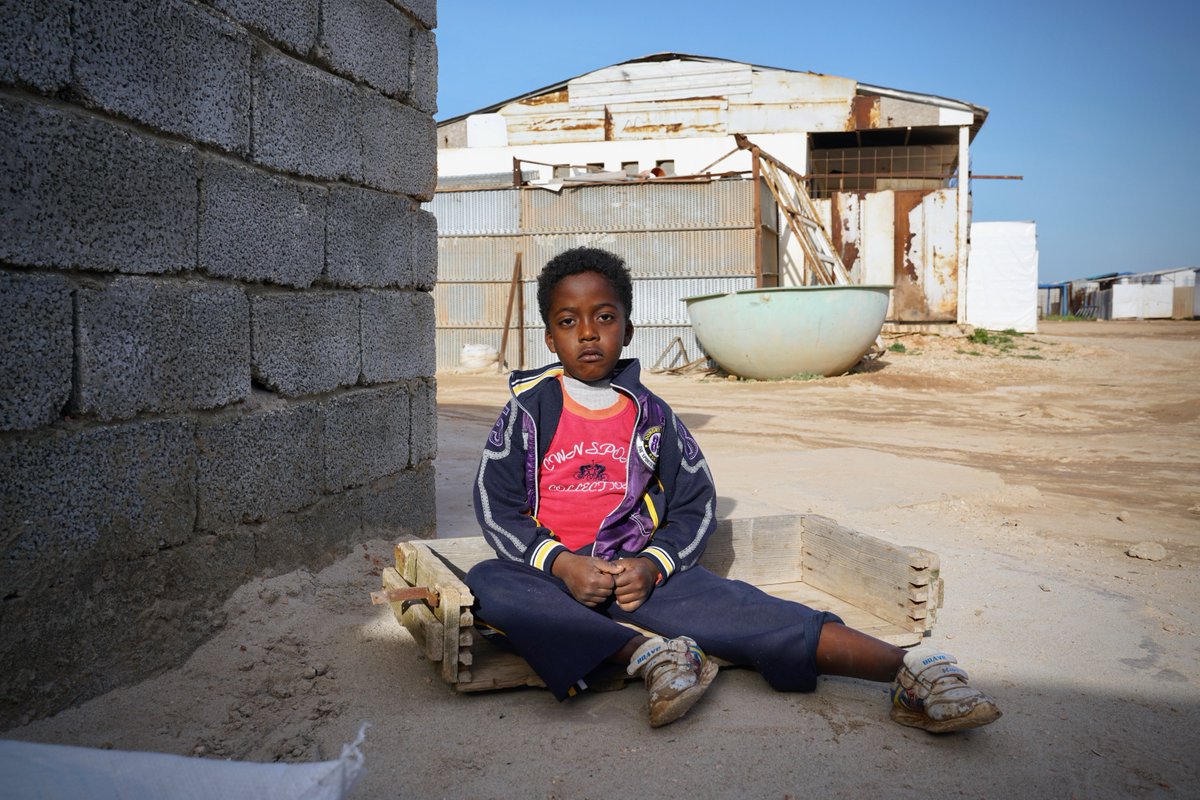With the focus on the current #Tripoli crisis, let’s not forget that over 823,000 ppl, including 250,000 children, need humanitarian aid due to persisting political instability &amp; deteriorating in public services all over #Libya
▶️For more Info: unocha.org/libya
#STOPTHEWAR
