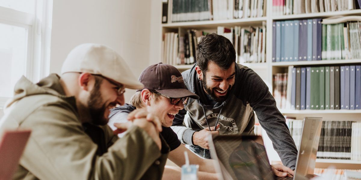 SIYglobal's tweet image. How often do you see your #colleagues face to face? If you work with team members remotely, these practices could help establish stronger &amp;amp; maintain stronger connections. siy.li/2Jfq7S2 #distributedwork #remotework #communication #timezones