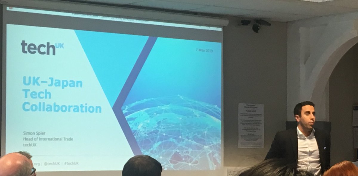DrSamuelMwaura's tweet image. Great to see @SimonSpier of @techUK deliver a highly insightful talk about international tech collaboration at the #EcoMetricsGLA seminar @UofGAsbs @UofGlasgow. Haven’t seen Simon since 2006/7 where we were both in @AIESECUK @unibirmingham. #AIESECers #forever