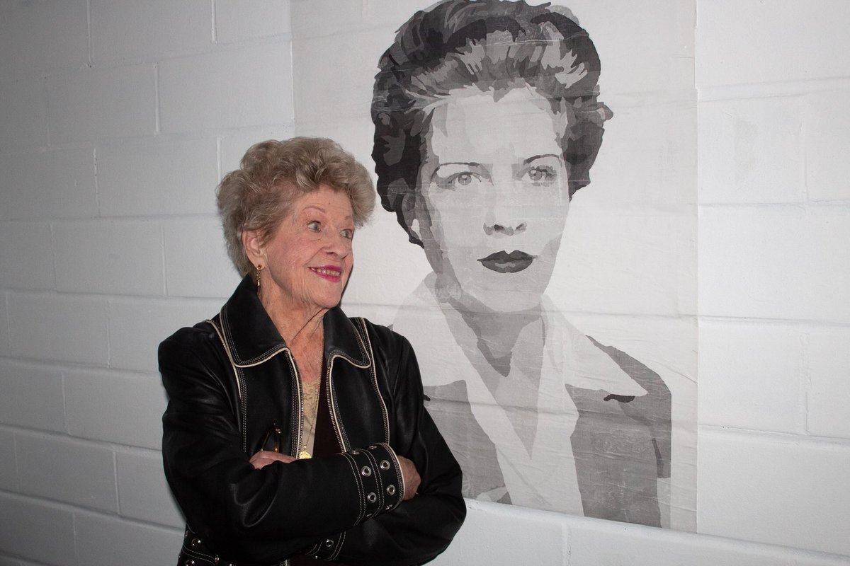 CreativeHub1352 tweet media