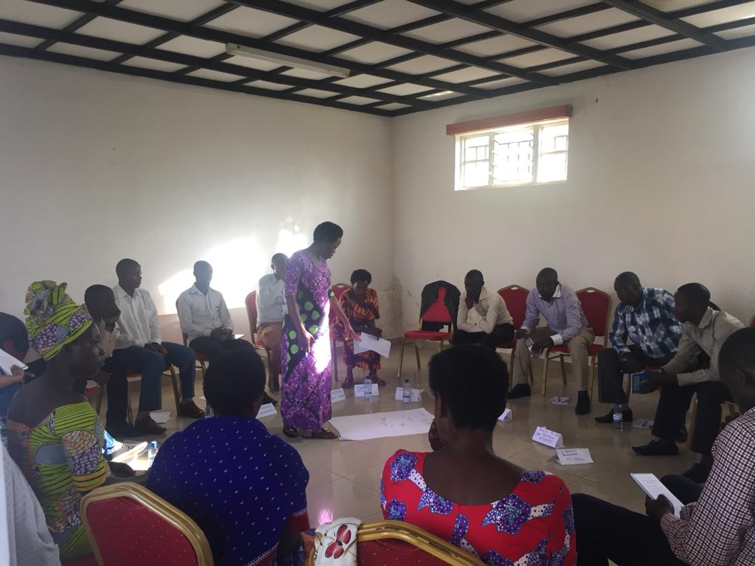 CBS__Rwanda's tweet photo. 45 #sociotherapists from @NyanzaDistrict and @BureraDistrict are attending #refreshertraining.Their skills are being refreshed with a customized #Trainingmethodology for them to have upgraded and advanced knowledge on the use of #sociotherapy approach. @NzarambaLucie
@CIngabire1 https://t.co/BsbuD8LSgW