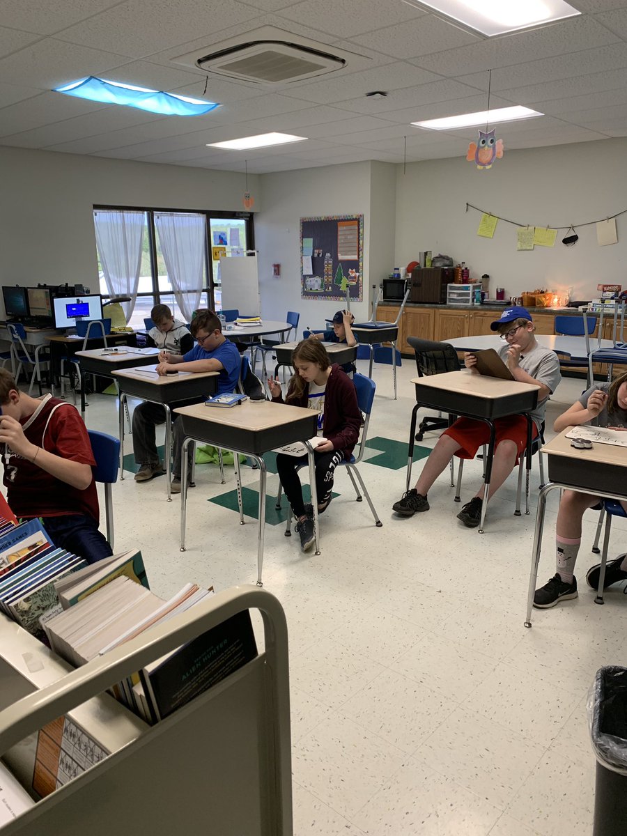 sarah_dicus's tweet photo. Working hard right up to the end! My 5th graders are diligently reviewing math strategies for MAP! #Kingston14pride #KeepLearning https://t.co/WN7N8wftxY