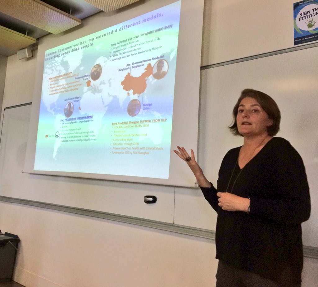 HECParisSnO's tweet photo. Let's deep dive in 4 #socialbusiness with #danonecommunities with Valérie Mazon
1️⃣ #programmemalin #bledina 🇫🇷
2️⃣ La laiterie du Berger @Dolima_SN 🇸🇳
3️⃣ #GrameenDanone 🇧🇩
4️⃣ Nutrigo 🇨🇳 https://t.co/ReJphu4cKN