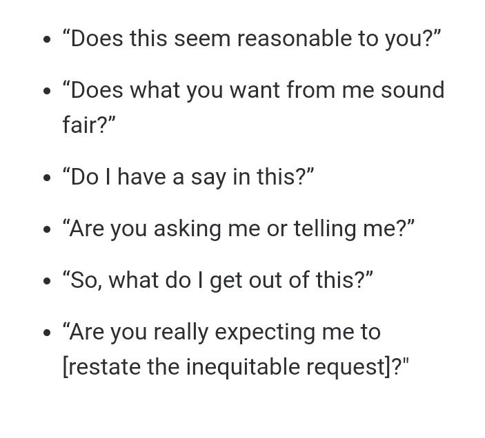 (4) Bersikap kritis.  : yang, aku pengen kamu gak lagi kontak sama semua temen cowokmu.  : loh knp? Apa alasannya?  : aku cemburu dan aku gak mau. : trus kerjaku gimana? Kan aku harus profesional.  : pokoknya aku gak mau.  : ga masup akal bat kamutu fufufu