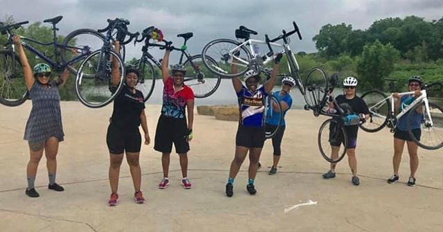 We ride worldwide this weekend!!!
Join the women of BGDB San Antonio, Texas on Sunday May 12th. Celebrate togetherness, empowerment, and all the strength that riding has to offer ❤️
.
.
.
#BGDB #blackgirlsdobike #weridetogether #werideworldwide #womenscy… bit.ly/2Ludsx7