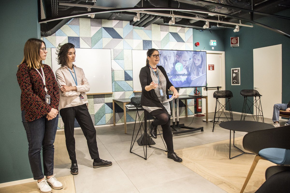 #Amazon per #STEMintheCity: durante i workshop di oggi abbiamo parlato di cosa facciamo per avvicinare le ragazze alle discipline STEM, supportare la creazione e lo sviluppo di reti di #donne e attrarre nuovi talenti femminili.
#WomenInSTEM #Technovation