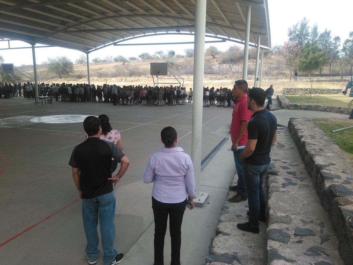 CecytejCocula's tweet photo. El día de ayer nos unimos a esta actividad con la intención de fortalecer la cultura en materia de protección civil. #Macrosimulacro2019 https://t.co/Ka3DOeek2O