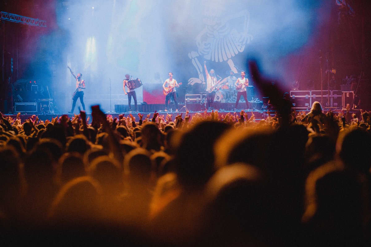 GIRA 2019 

• 10 MAY · <a href="/MallorcaLiveFes/">Mallorca Live Festival</a> - Calvià (Mallorca)
• 11 MAY · Lleida - Fiestas 
• 24 MAY · <a href="/InterestelarSev/">Interestelar Sevilla</a> - Sevilla
• 25 MAY · <a href="/IrunaRock/">IRUÑA ROCK</a> - Pamplona-Iruña
• 01 JUN · Capital Fest - Talavera de la Reina

📸 <a href="/GarayGreen/">GarayGreen</a> 
(1/4)