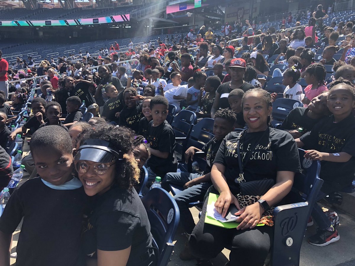 dcpublicschools's tweet photo. Through Cornerstones, DCPS students make real-world connections to what they learn in the classroom. Today, first graders are visiting the @nationals as part of their lesson on American symbols. https://t.co/xzPYxKTNaR