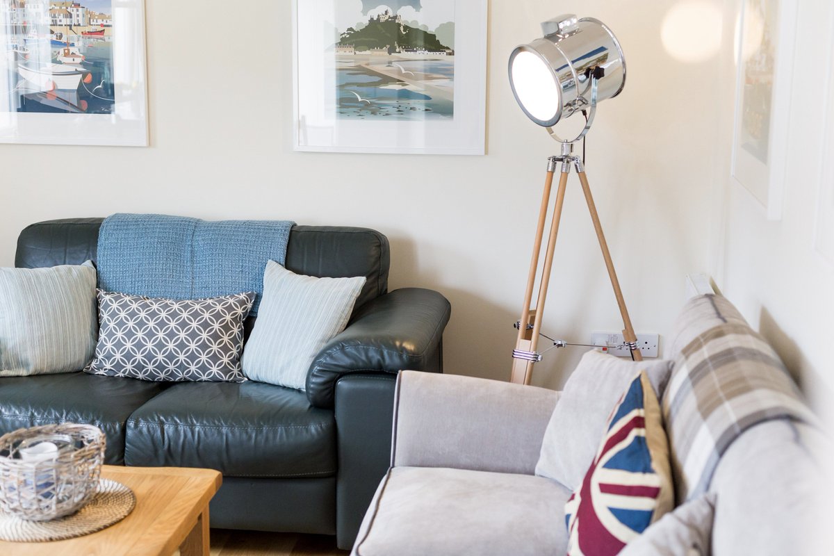 Driftwood_Penryn_Cornwall tweet media