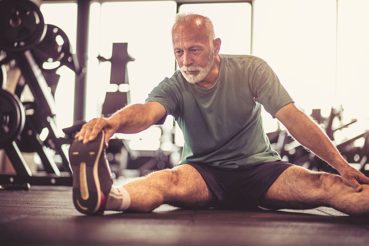 HarvardHealth's tweet photo. A flexible way to stretch: https://t.co/saTxsauQnC #HarvardHealth #exercise https://t.co/uPiZ5UUNRw