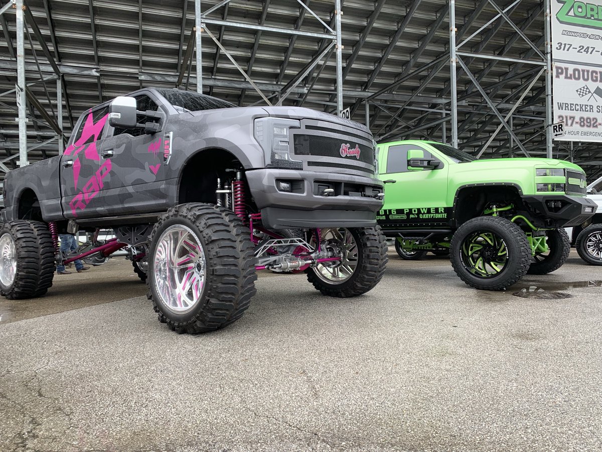 #RBP trucks👍🏼👍🏼#ucc2019

#bullydogtech // #bullydogtuner // #liftedtrucks // #rollingbigpower // #ultimatecalloutchallenge