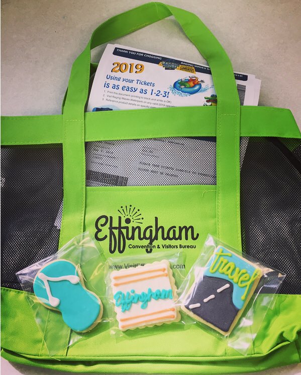 VisitEffingham's tweet photo. Happy National Travel and Tourism Week! Stop by the #Effingham Visitor Center to register to win 4 tickets to Raging Waves Waterpark! Pick up a free beach bag and cookie while you’re here to help us celebrate! #enjoyillinois #NTTW19 https://t.co/NUDoxpbpVC