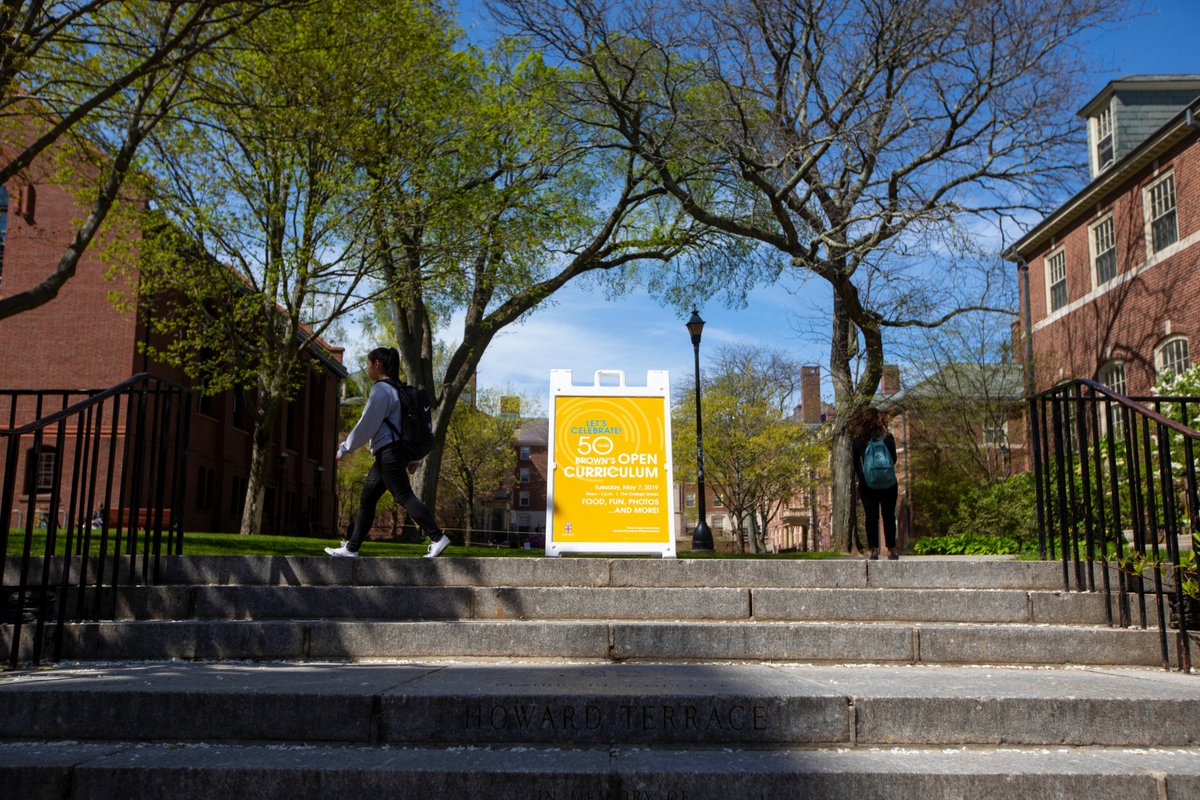 Brown kicks off a yearlong celebration of 50 years of the Open Curriculum today on the College Green 🎉 #BrownOpenCurriculum #StudentCentered #PurposeDriven