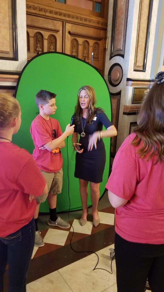 clchiodo's tweet image. #TECH2019 is where it&apos;s at! @amber_heffner @ice_il We are having so much FUN!