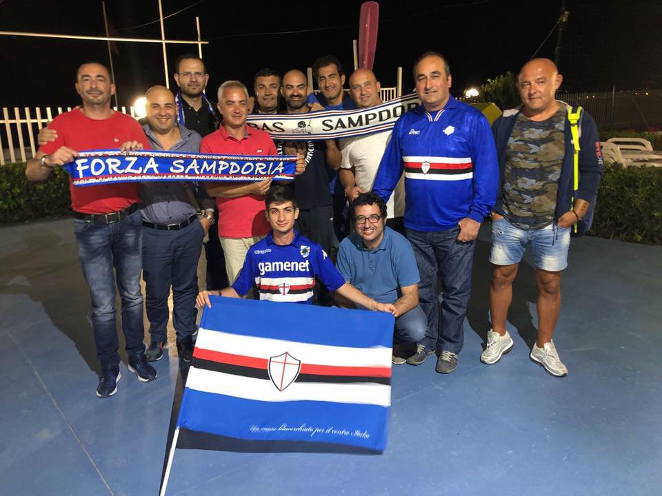 sampdoria's tweet photo. 🎥 #SampthingDifferent: Francesco e la #CalabriaBlucerchiata ➡️ https://t.co/F1SGQMJqAt https://t.co/OhMt4XPBTk